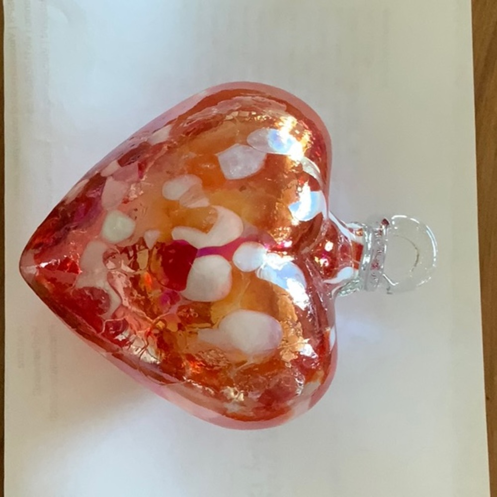 Hand blower heart